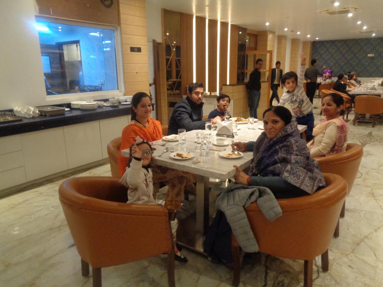 County Inn Vaishali Nagar, Divisione di Jaipur Esterno foto
